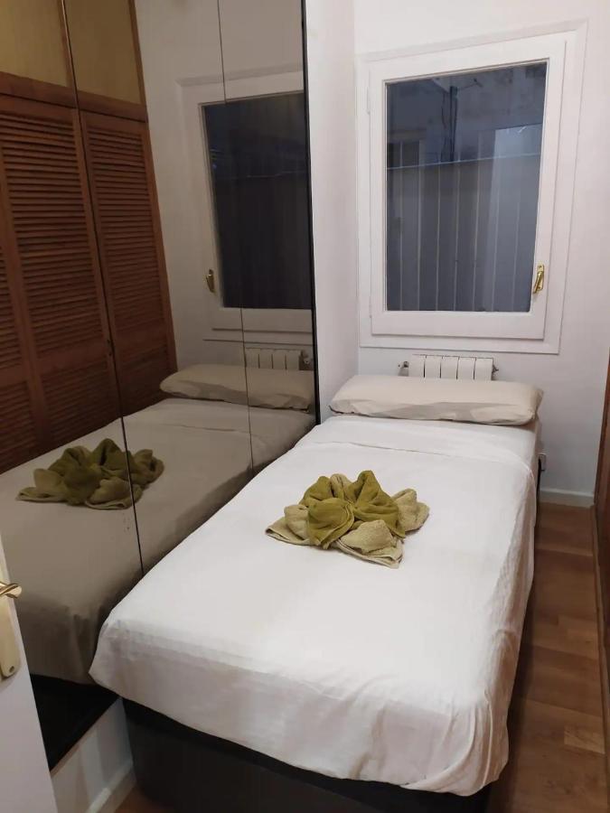 Rooms Arago Βαρκελώνη Εξωτερικό φωτογραφία