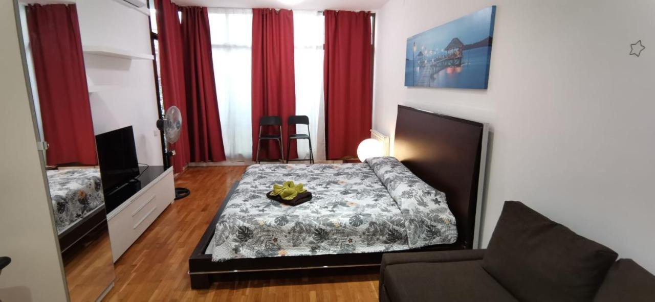 Rooms Arago Βαρκελώνη Εξωτερικό φωτογραφία